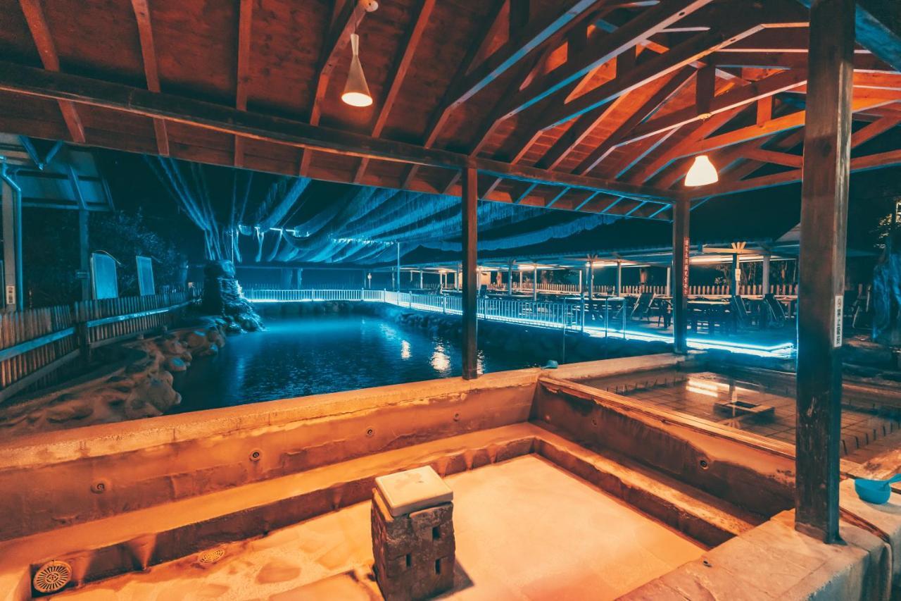 Cdr Hotspring Resort Liugui Exterior photo